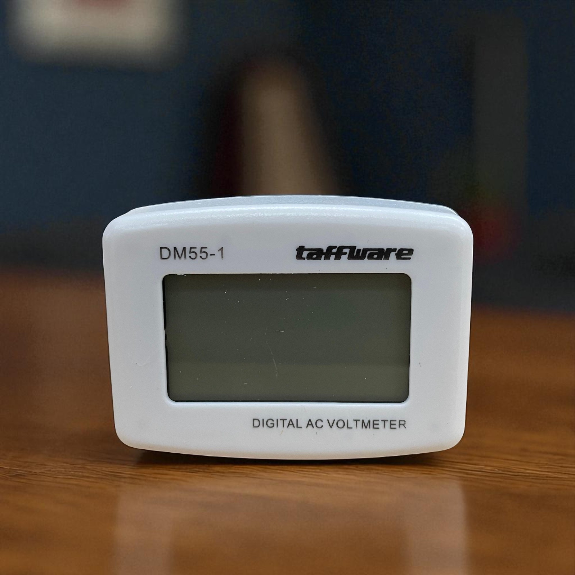 Gambar produk Taffware Alat Pengukur Listrik Voltmeter Digital AC EU Plug 110-300V - DM55-1