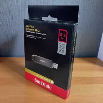 SanDisk Extreme PRO Flashdisk with USB Type A 3.2 Gen 2 - SDCZ820
