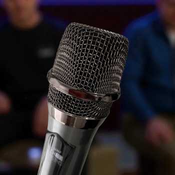 Gambar produk FMA Mikrofon Karaoke Wireless Cardioid Microphone 2.4GHz 600mAh - SU602