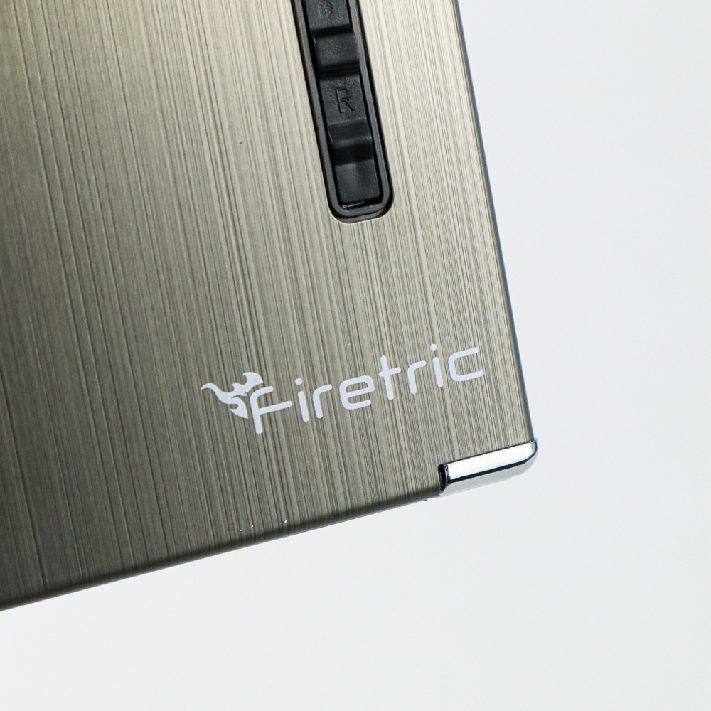 Gambar produk Firetric Kotak Rokok Cigarette Case 20 Slot dengan Korek Elektrik - MK073