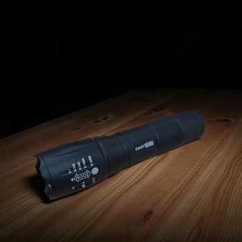 Gambar produk TaffLED E17s Senter LED Cree XM-L T6 3800 Lumens