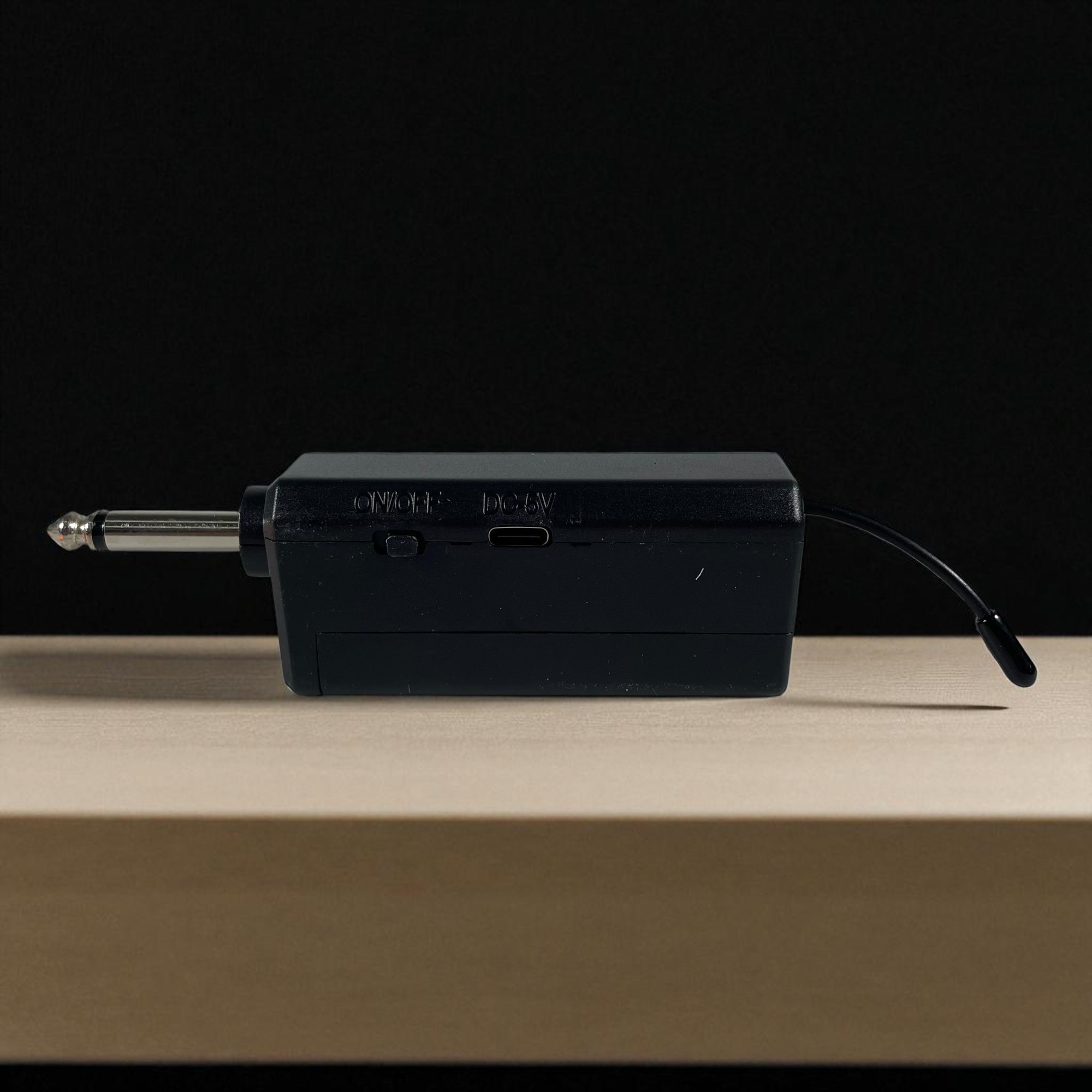 Gambar produk FMA Mikrofon Karaoke Wireless Cardioid Microphone 2.4GHz 600mAh - SU602