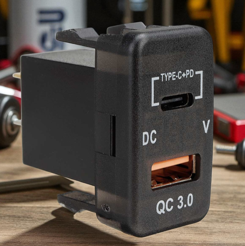 Gambar produk WAIMEI Car Charger Mobil PD QC 3.0 LED USB Type C Port DC Plug 12V - W30