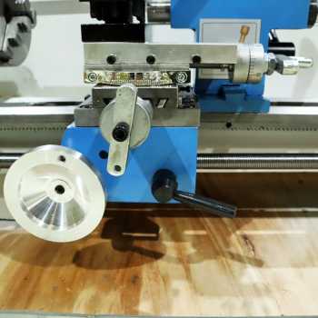 Gambar produk SANOU Mesin Bubut Mini Lathe Wood Metalworking 550W - CJ0618