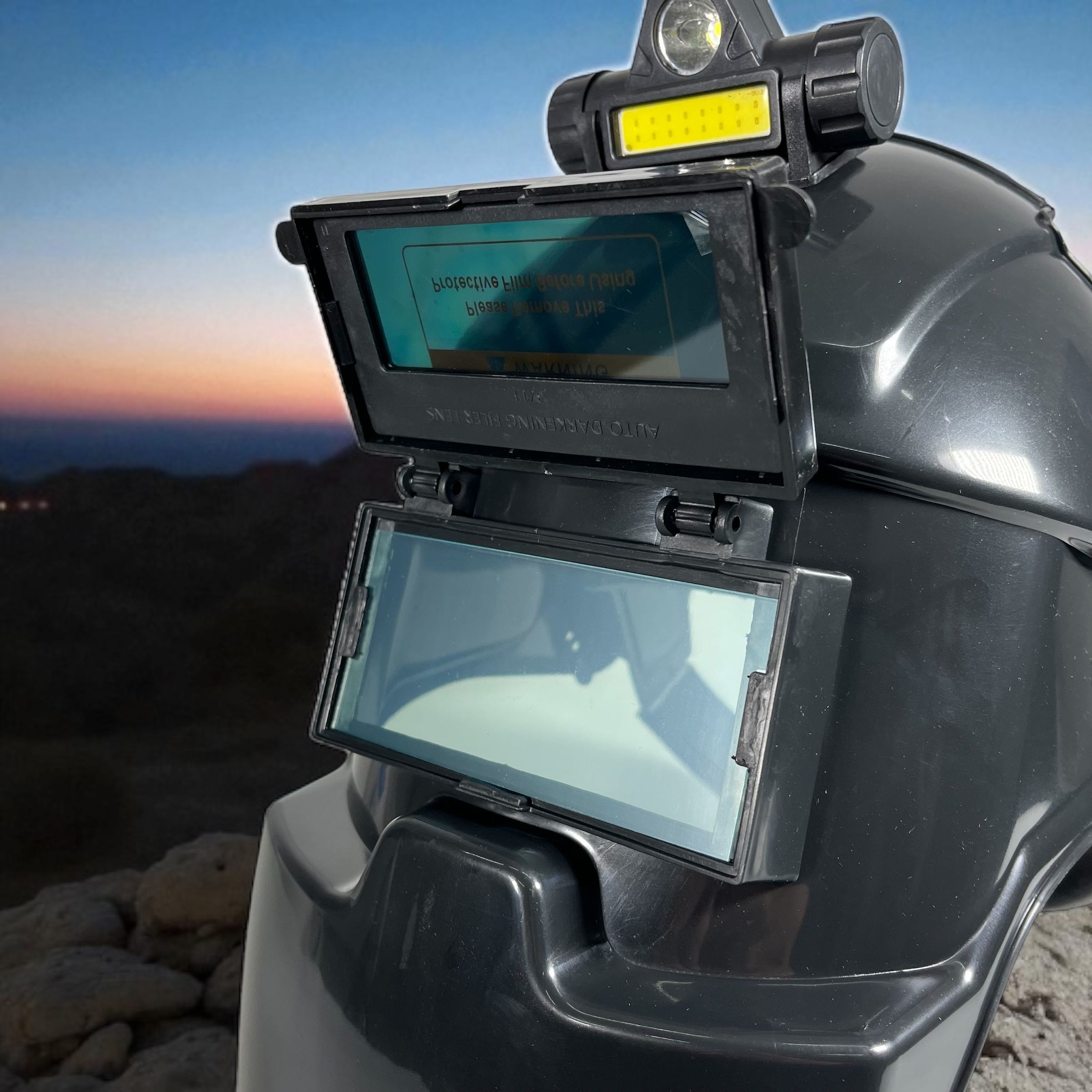 Gambar produk OZY Helm Las Automatic Dimming Flip Top Protective Mask with Headlight - 0-10