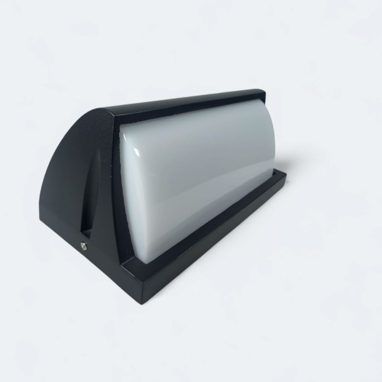 Gambar produk GAVT Lampu Dinding Hias Outdoor Wall Light 18W Warm White - 611