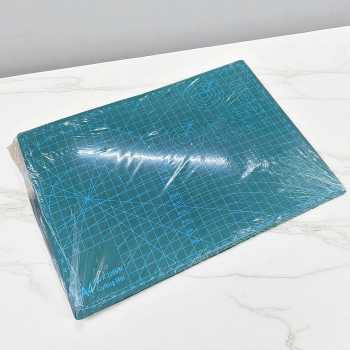 Gambar produk HUAN MEI Alas Potong Work Cutting Mat Pad Anti Slip A4 300x220mm - GKSA4