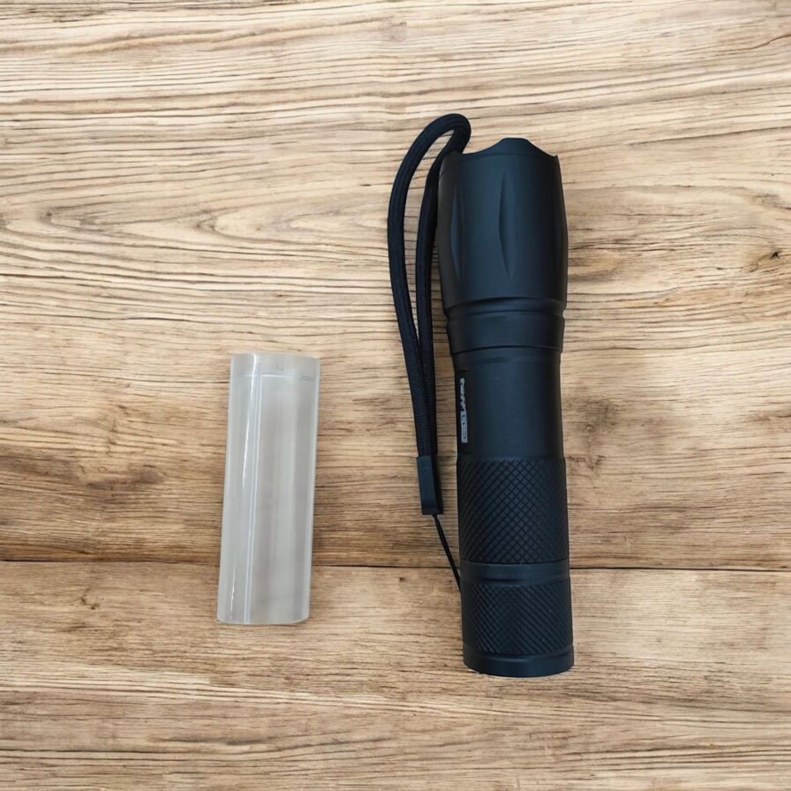 Gambar produk TaffLED E17s Senter LED Cree XM-L T6 3800 Lumens