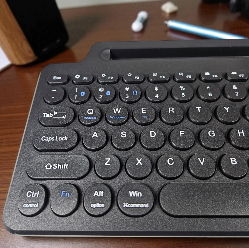 Gambar produk DODODOC Keyboard Wireless Bluetooth 2.4GHz with Touchpad Phone Stand - MLD-569
