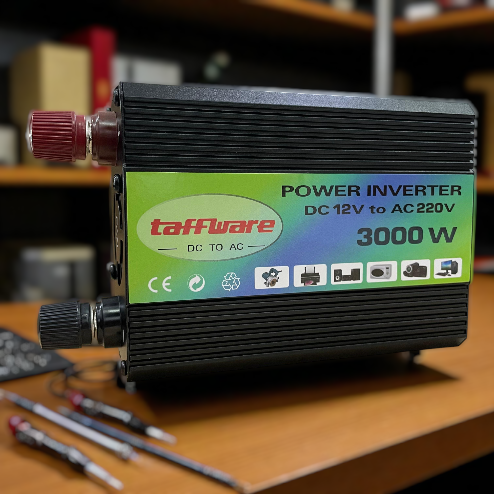 Gambar produk Taffware Power Inverter Mobil Modified Sine Wave DC12V to AC220V 3000W - 816A