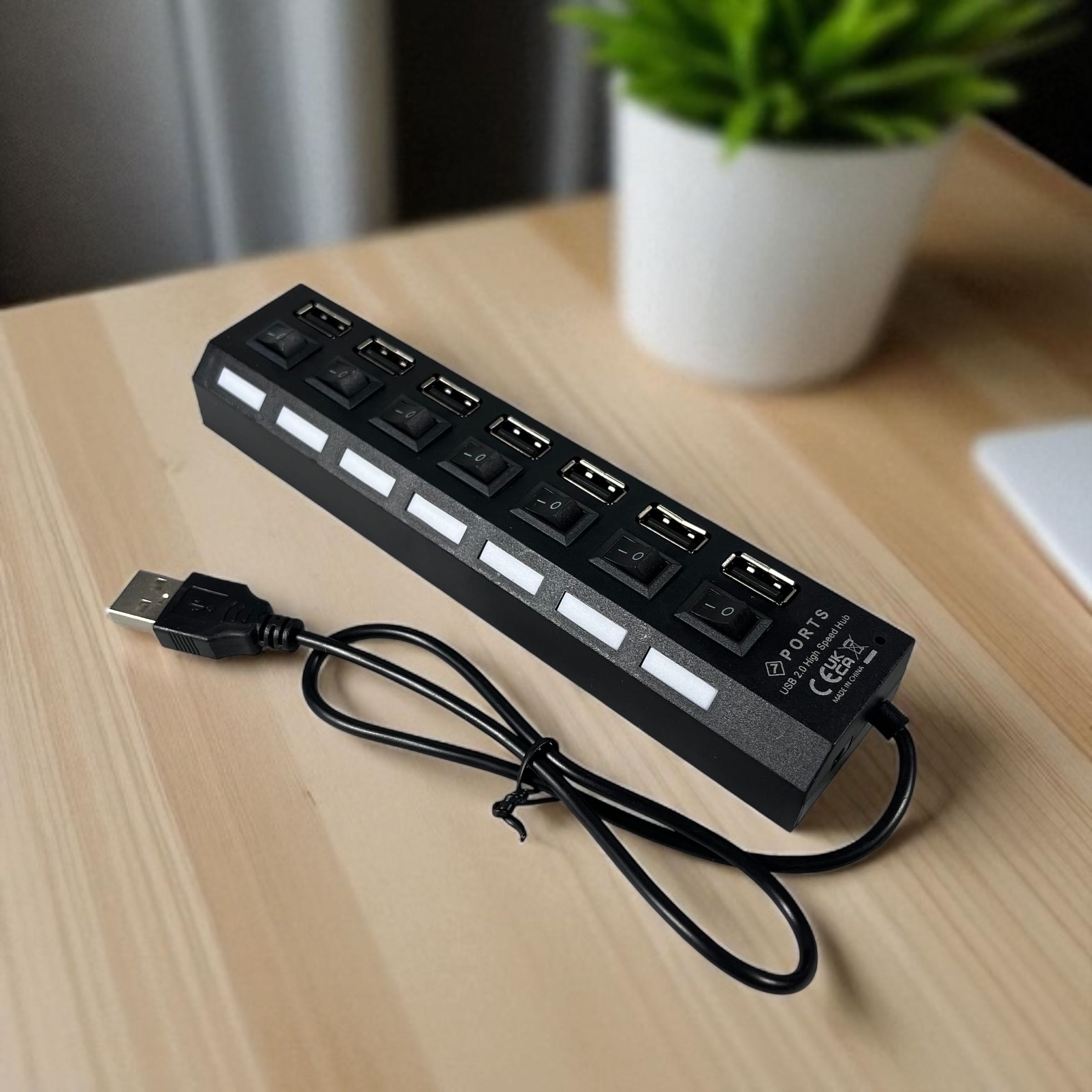 Gambar produk OEING USB Hub 2.0 7 Port dengan Tombol On/Off - U911
