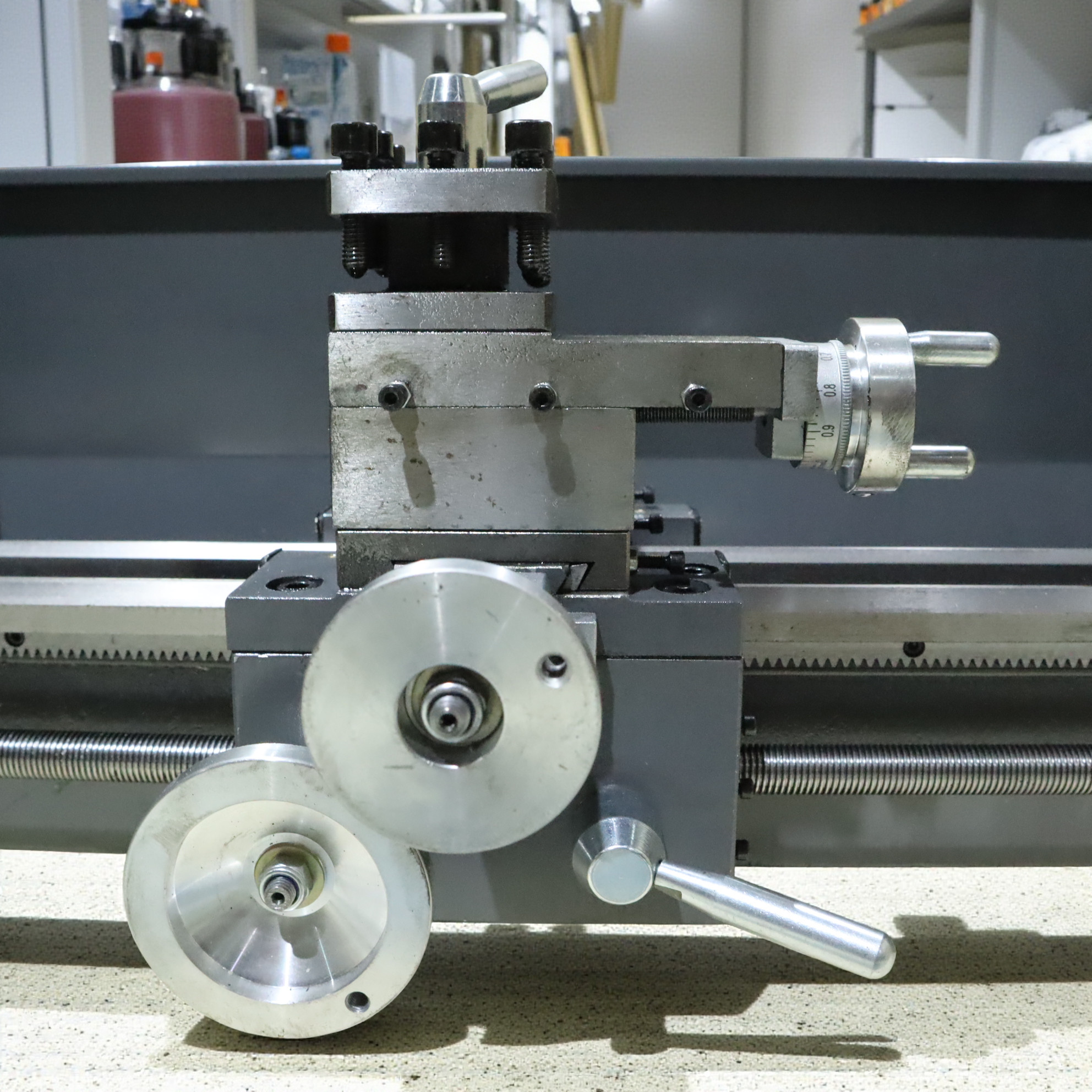 Gambar produk VEVOR Mesin Bubut Mini Lathe Beads Woodworking 2500RPM 1000mm 1250W - MX-S1170