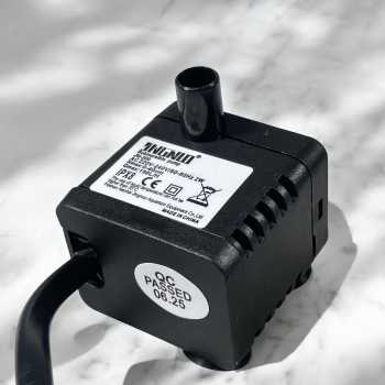 Gambar produk Isfriday Pet Water Dispenser Fountain Tempat Minum Kucing Anjing 1.5L - IF299