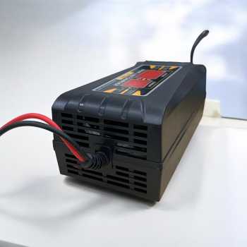 Gambar produk AISHANG Charger Aki Mobil Motor Intelligent Battery Charger 12V 6A - MA-1206A
