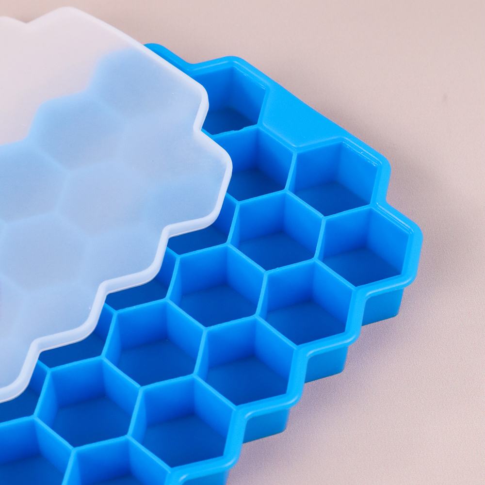 Gambar produk SILIKOLOVE Cetakan Es Batu Silikon Heksagonal 37 Grid Ice Cube Tray - DU655