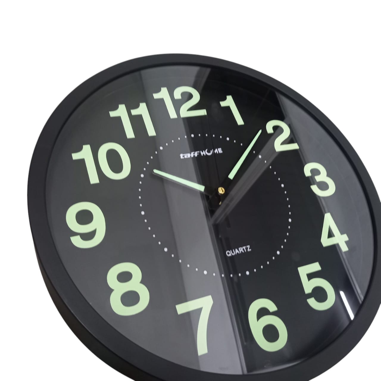 Gambar produk TaffHOME Jam Dinding Bulat Quartz Luminous Glow in The Dark 30cm MDB4