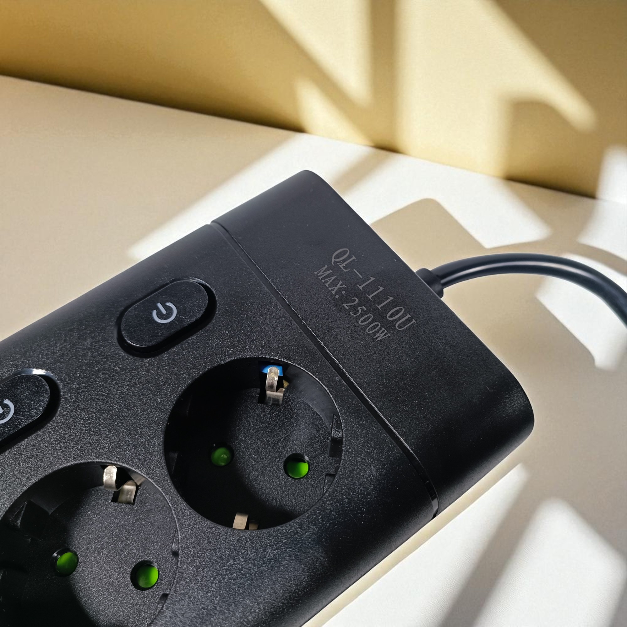 Gambar produk QIAOLIAN Stop Kontak 6 Lubang USB Type C EU Plug 10A 110-250V 2500W - QL-1110U