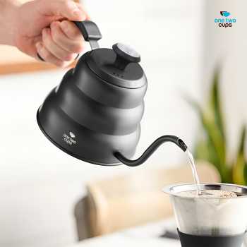 One Two Cups Teko Kopi Leher Angsa Pour Over Drip Kettle Thermometer 955ml - KE4012 Gambar produk One Two Cups Teko Kopi Leher Angsa Pour Over Drip Kettle Thermometer 955ml - KE4012