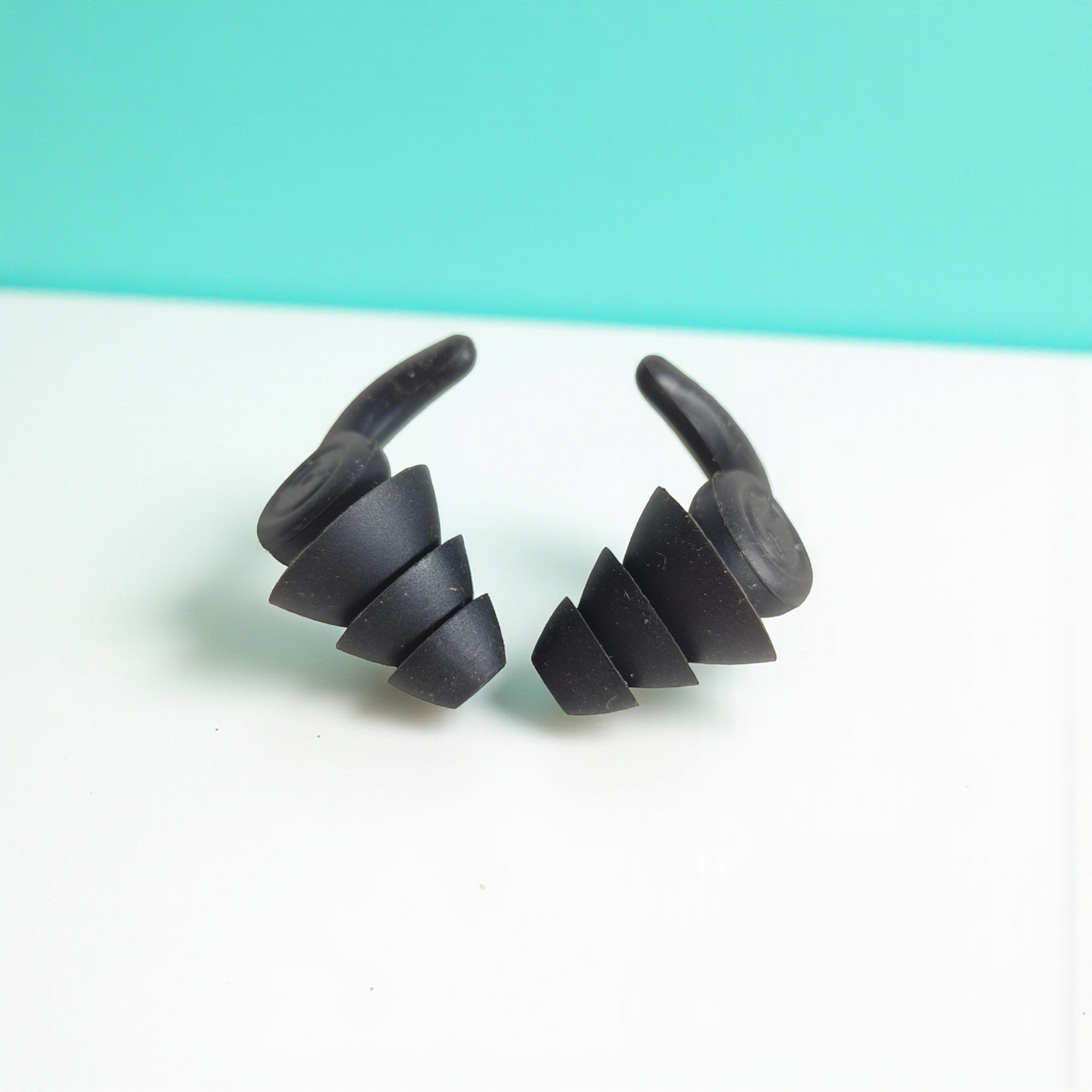 Gambar produk TaffSPORT Penutup Telinga Earplug Shark Fin Waterproof Silicone - MR99B