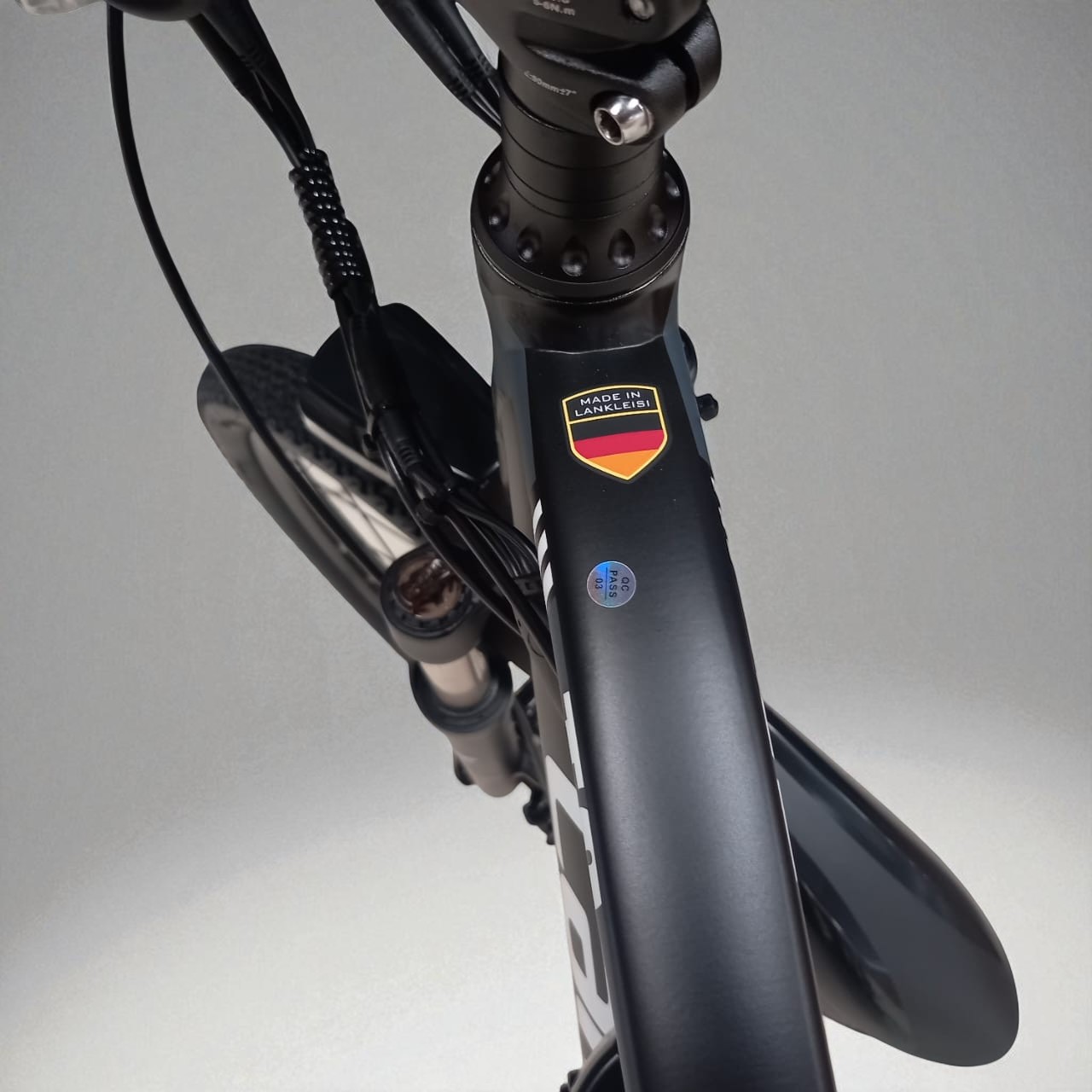 Gambar produk Lankeleisi XINCHI Sepeda Listrik Gunung MTB 48V 10.4AH - T8