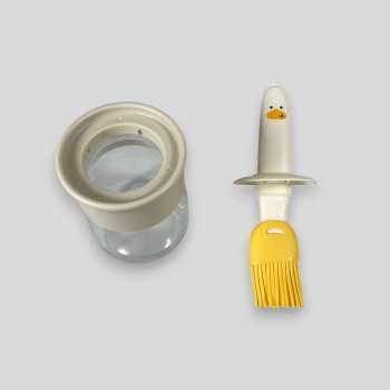 Gambar produk DUCKBILL Kuas Barbecue Silikon Motif Bebek dengan Botol Minyak - DB19