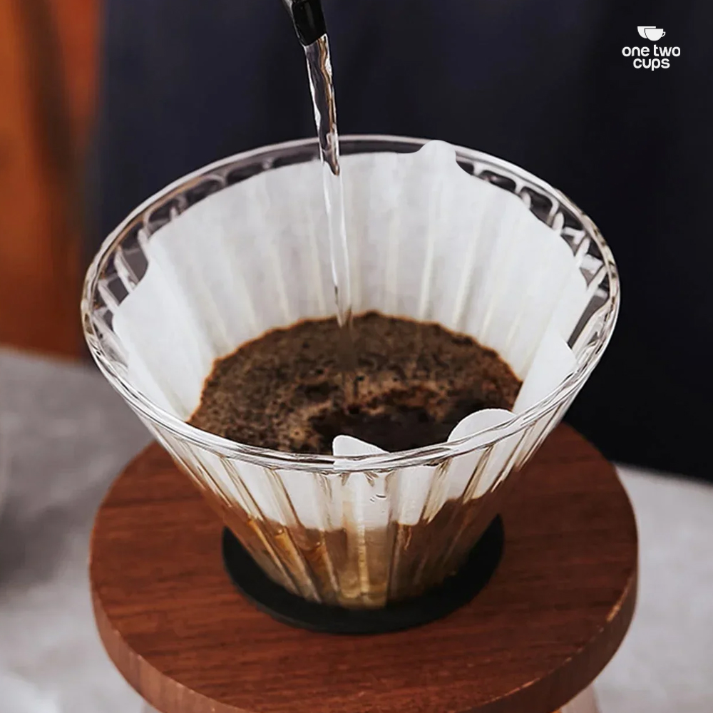 One Two Cups Kertas Saringan Kopi Filter Paper V60 2-4 Cups 100 PCS - V02 Gambar produk One Two Cups Kertas Saringan Kopi Filter Paper V60 2-4 Cups 100 PCS - V02