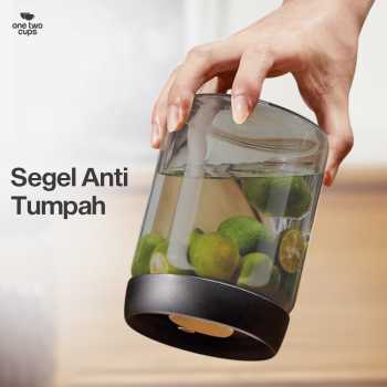 Gambar produk One Two Cups Toples Kaca Penyimpanan Biji Kopi Vacuum Sealed Lid 500ml - SE41
