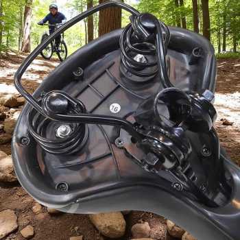 Gambar produk TaffSPORT Sadel Sepeda Mountain Bike Saddle Leather Spring - SX223-06