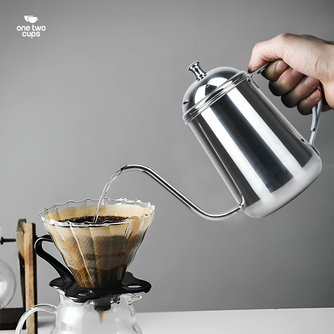 One Two Cups Teko Kopi Leher Angsa Pour Over Kettle Stainless Steel 650ml - HS4011 Gambar produk One Two Cups Teko Kopi Leher Angsa Pour Over Kettle Stainless Steel 650ml - HS4011