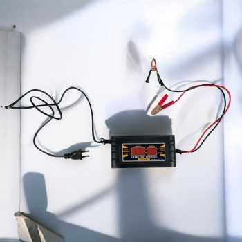 AISHANG Charger Aki Mobil Motor Intelligent Battery Charger 12V 6A - MA-1206A