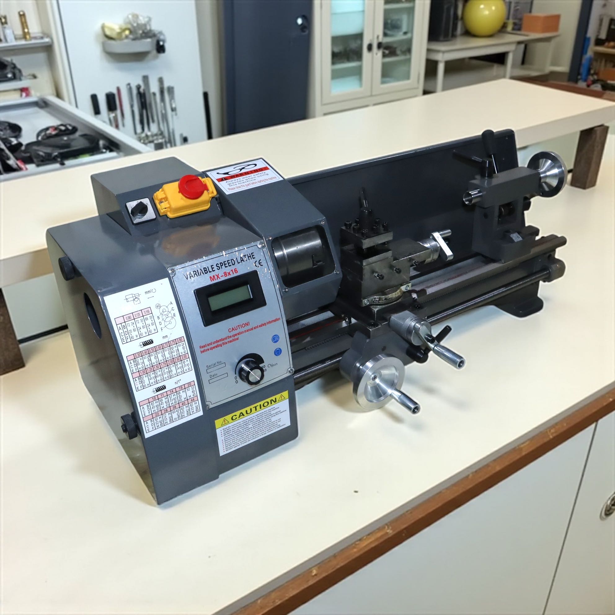 Gambar produk VEVOR Mesin Bubut Mini Lathe Beads Woodworking 2500RPM 400mm 600W - MX-8x16