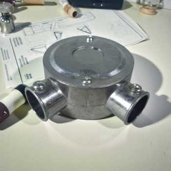 DPI Kotak Sambungan Pipa Kabel Listrik 2 Way Box Conduit Fitting 20mm - D-20