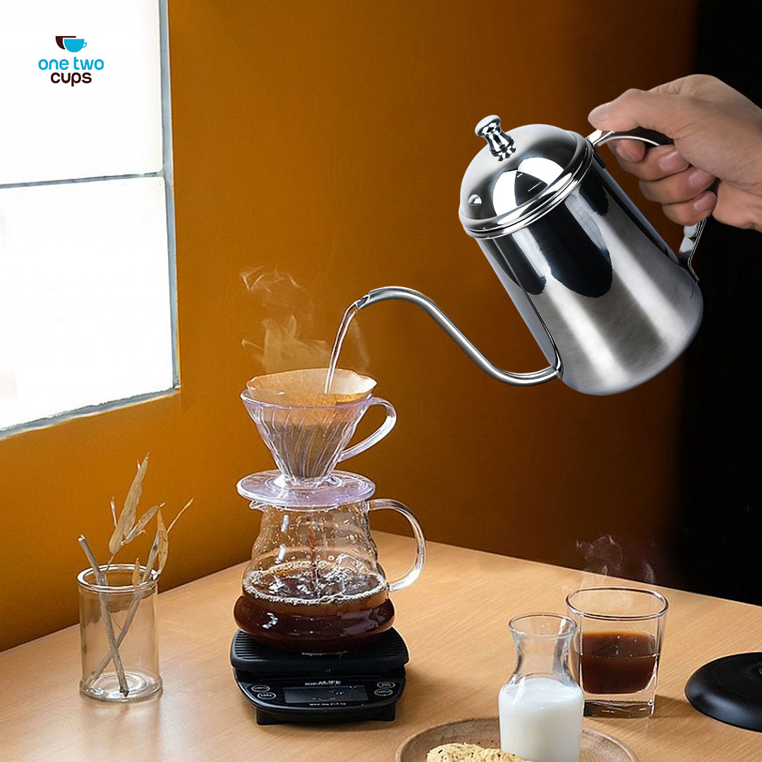 One Two Cups Teko Kopi Leher Angsa Pour Over Kettle Stainless Steel 650ml - HS4011 Gambar produk One Two Cups Teko Kopi Leher Angsa Pour Over Kettle Stainless Steel 650ml - HS4011