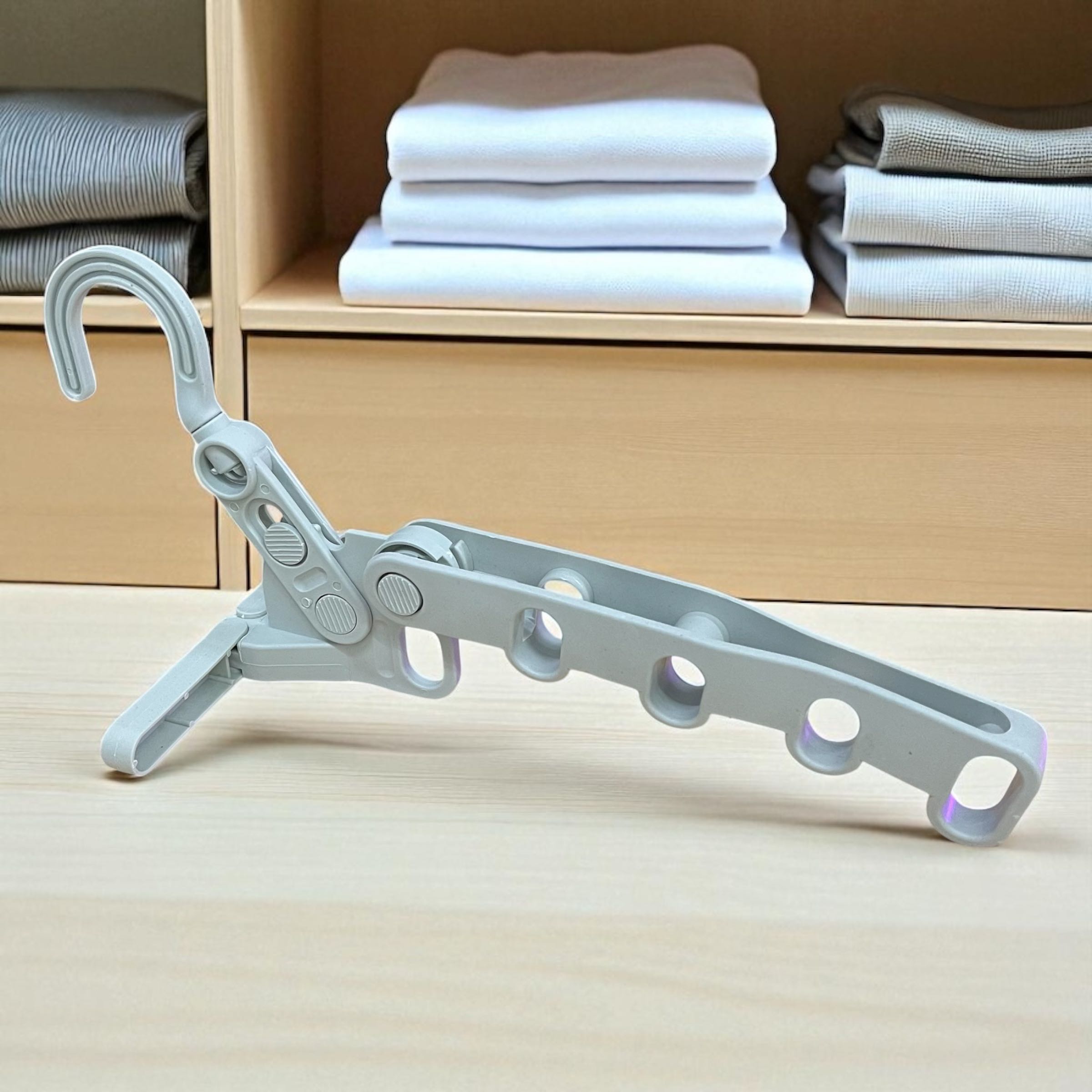 FMA Rak Pengering Lipat 5 Hole Folding Clothes Hanger Portable 24.5cm - FMA5H Gambar produk FMA Rak Pengering Lipat 5 Hole Folding Clothes Hanger Portable 24.5cm - FMA5H