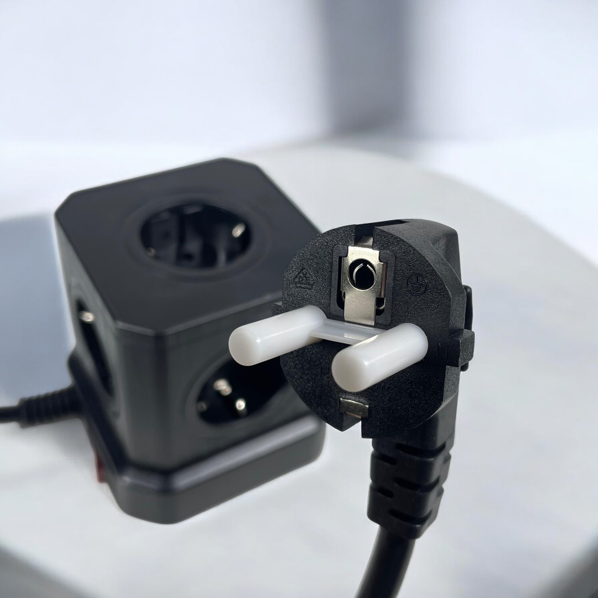 Gambar produk KOOSLA Stop Kontak 5 Lubang AC USB Port EU Plug Powercube 4000W - TP-VE4U5E