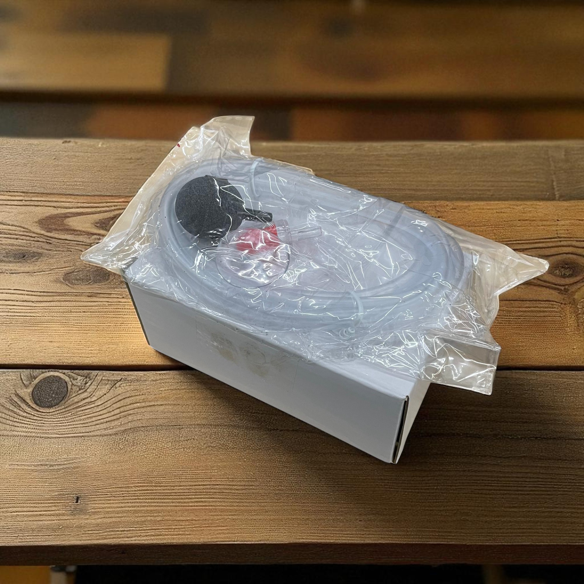 Gambar produk FMA Pompa Udara Akuarium Silent Aquarium Oxygen Air Pump 3 L/min 2W - YE-911