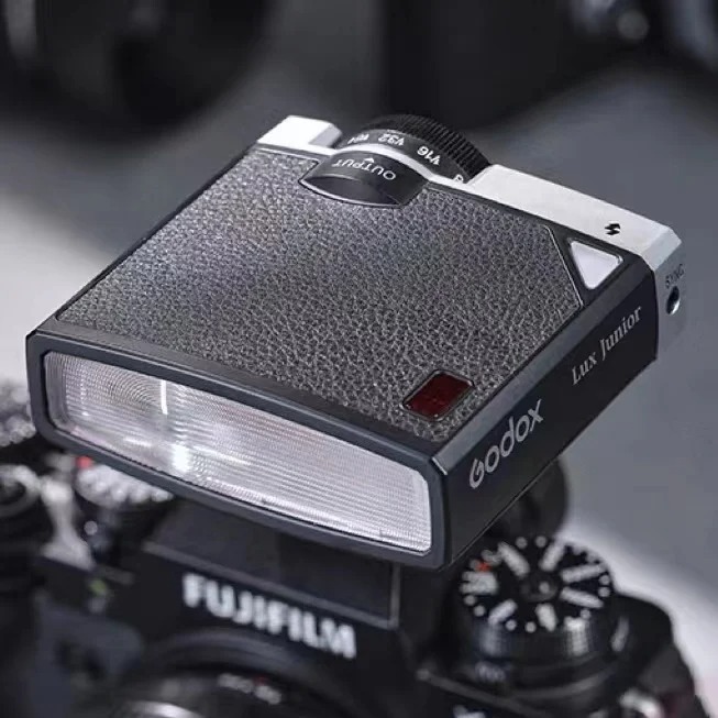 Gambar produk Godox Flash Camera Wireless 6000K GN12 7 Level Speedlite Trigger - Lux Junior