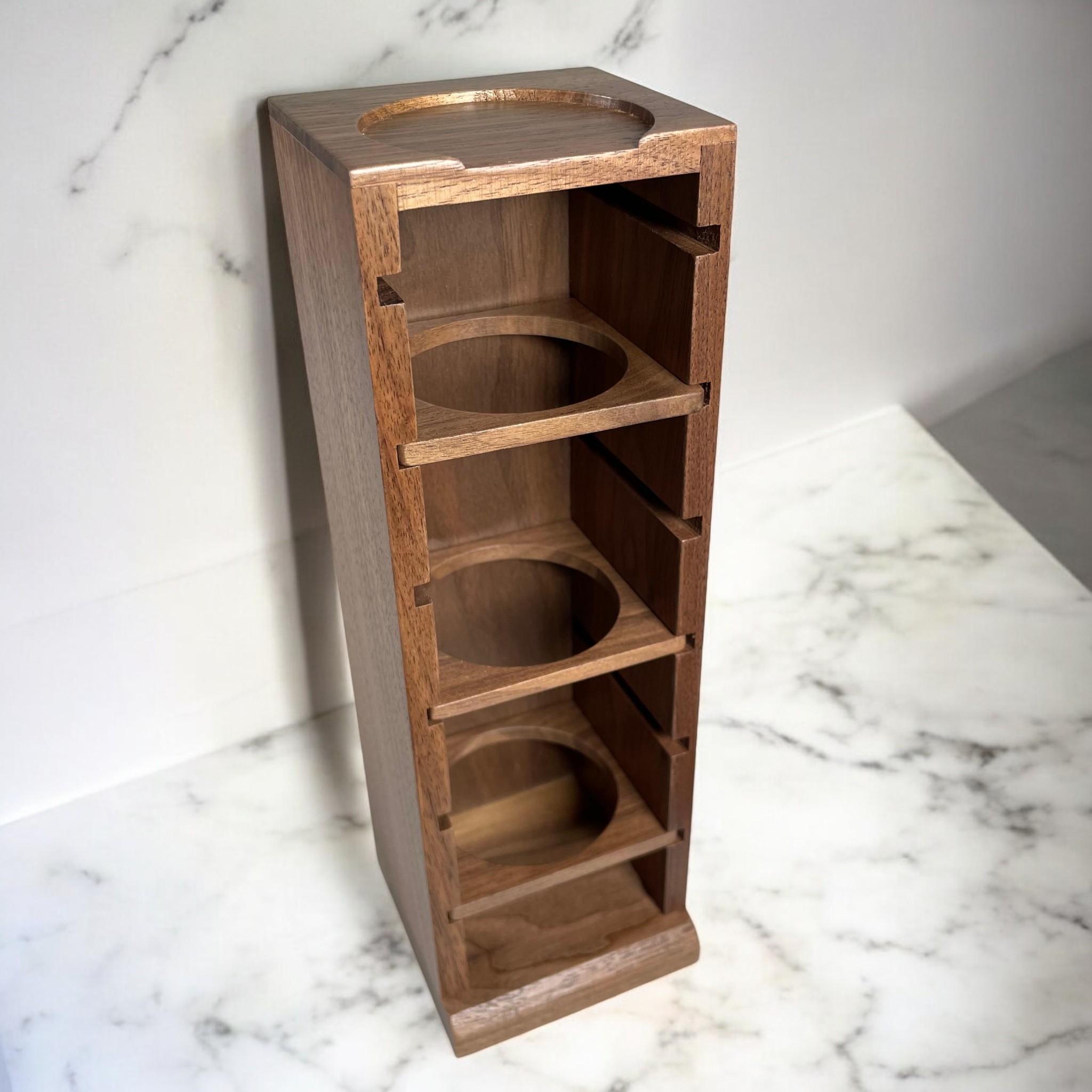 RIO Holder Basket Portafilter Storage Rack Suitable Walnut - R-58 Gambar produk RIO Holder Basket Portafilter Storage Rack Suitable Walnut - R-58