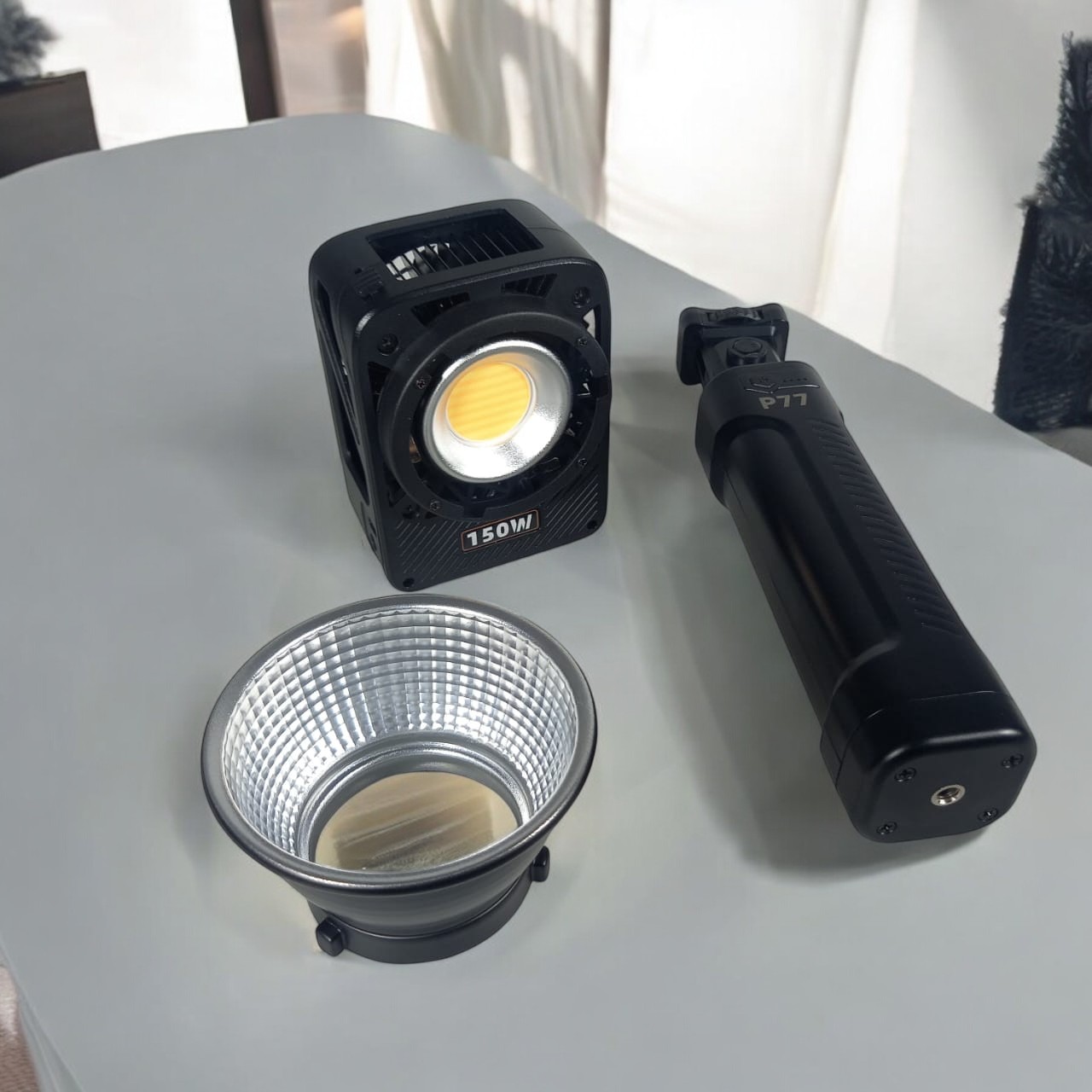 Gambar produk LIYADI Lampu Studio Fotografi COB 3in1 Color TFT 150W with Battery
