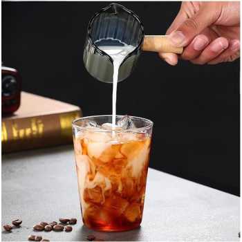 KEMORELA Gelas Takar Kopi Measuring Wooden Handle Double Spout 120ml - KS12 Gambar produk KEMORELA Gelas Takar Kopi Measuring Wooden Handle Double Spout 120ml - KS12