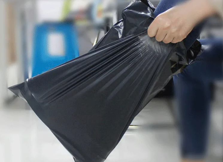 Leotrusting Kantong Plastik Sampah Plastic Bag Adhesive Seal 100PCS 50x65cm - LT22 Gambar produk Leotrusting Kantong Plastik Sampah Plastic Bag Adhesive Seal 100PCS 50x65cm - LT22