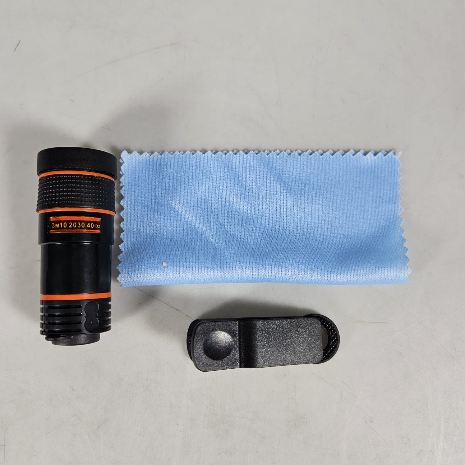 MOONBIFFY Lensa Telephoto Smartphone Telescopic Lens Anti Glare 8X - DW4638 Gambar produk MOONBIFFY Lensa Telephoto Smartphone Telescopic Lens Anti Glare 8X - DW4638