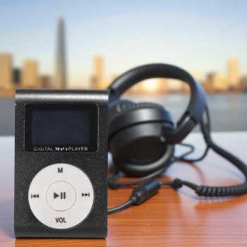 Gambar produk ZUCZUG Pod MP3 Player TF Card dengan Klip dan Layar LCD - ZC10