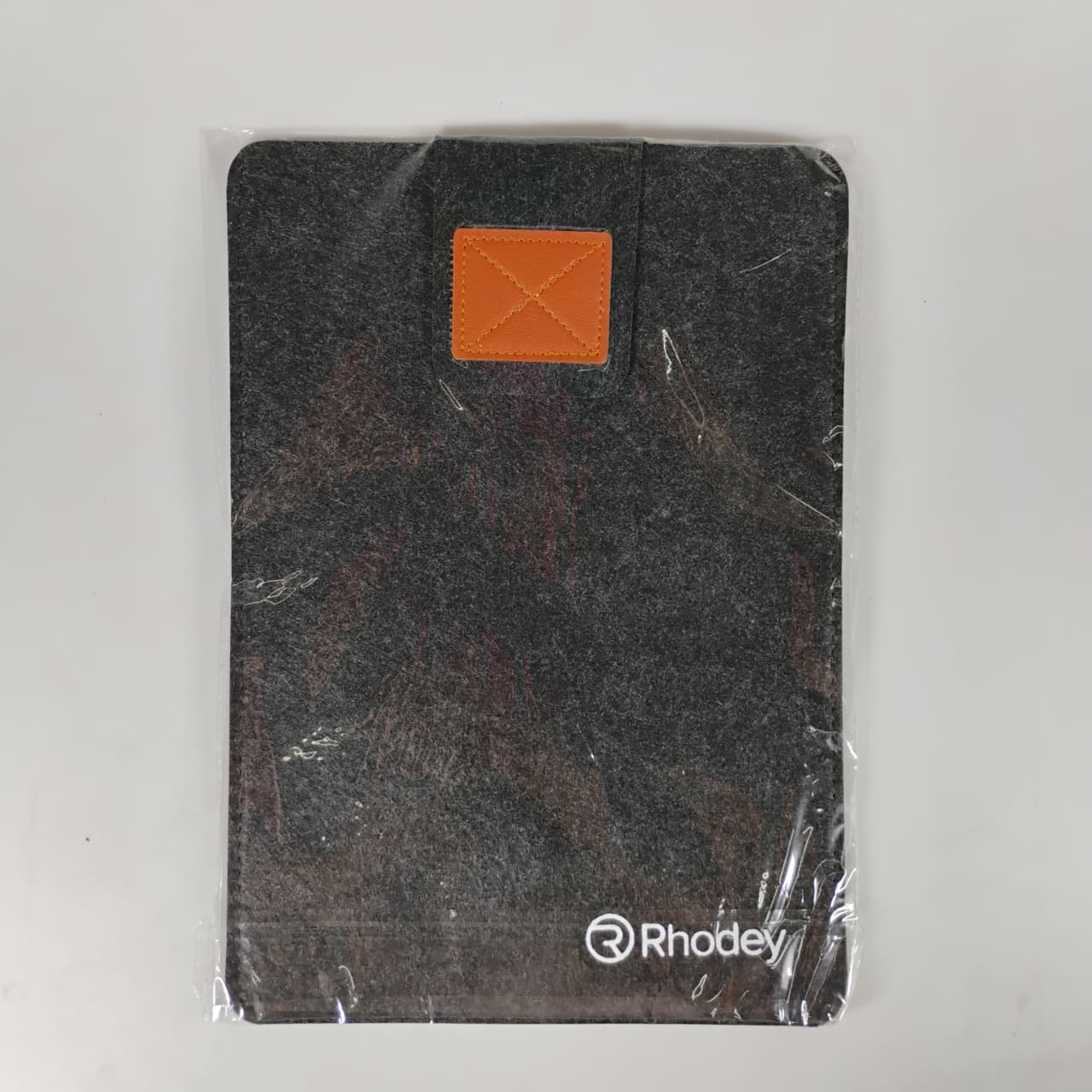 Rhodey Sleeve Case Laptop Felt 12 Inch - DA98 Gambar produk Rhodey Sleeve Case Laptop Felt 12 Inch - DA98