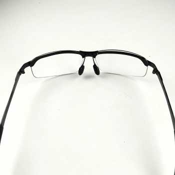 GIAUSA Kacamata Photochromic Sunglasses UV400 - G3043B Gambar produk GIAUSA Kacamata Photochromic Sunglasses UV400 - G3043B