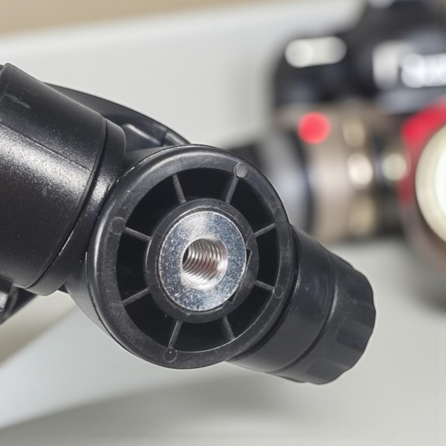 FEICHAO Tripod Head Adapter Level Meter Plate Handheld - FC975 Gambar produk FEICHAO Tripod Head Adapter Level Meter Plate Handheld - FC975