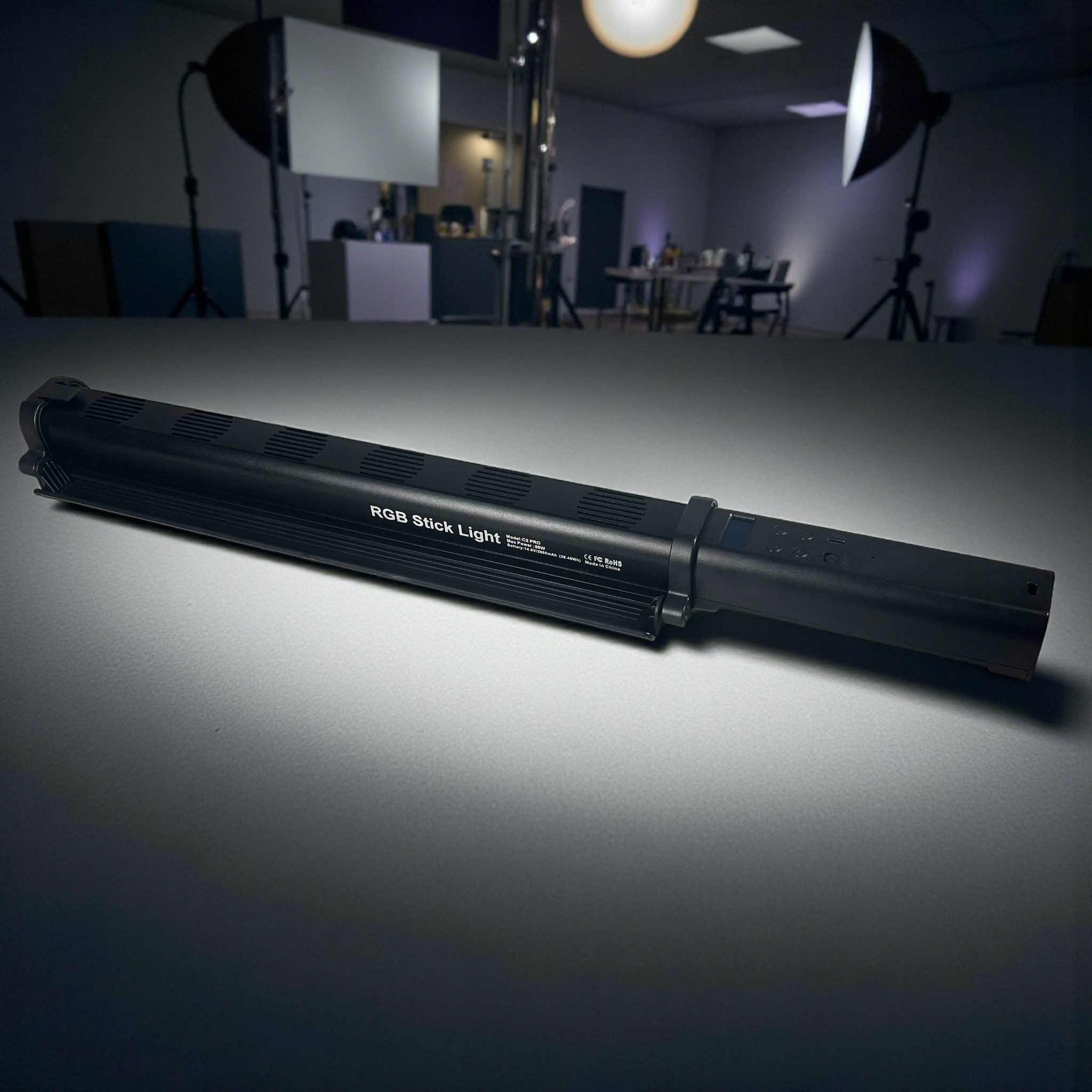 Gambar produk LIYADI Lampu Studio Tube Light Stick RGBW 24 Mode OLED 2600mAh 50W - C2 PRO