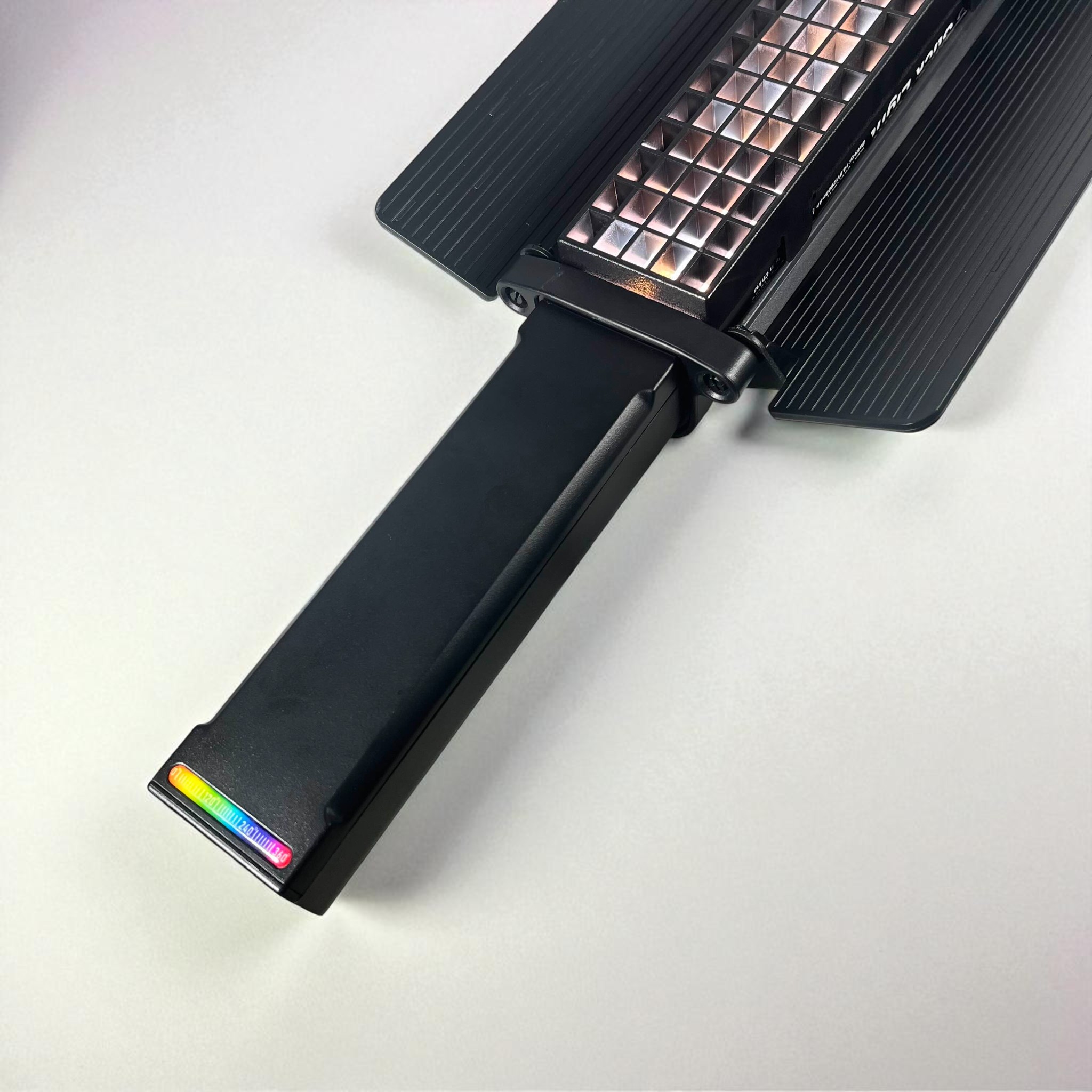 Gambar produk LIYADI Lampu Studio Tube Light Stick RGBW 24 Mode OLED 2600mAh 50W - C2 PRO
