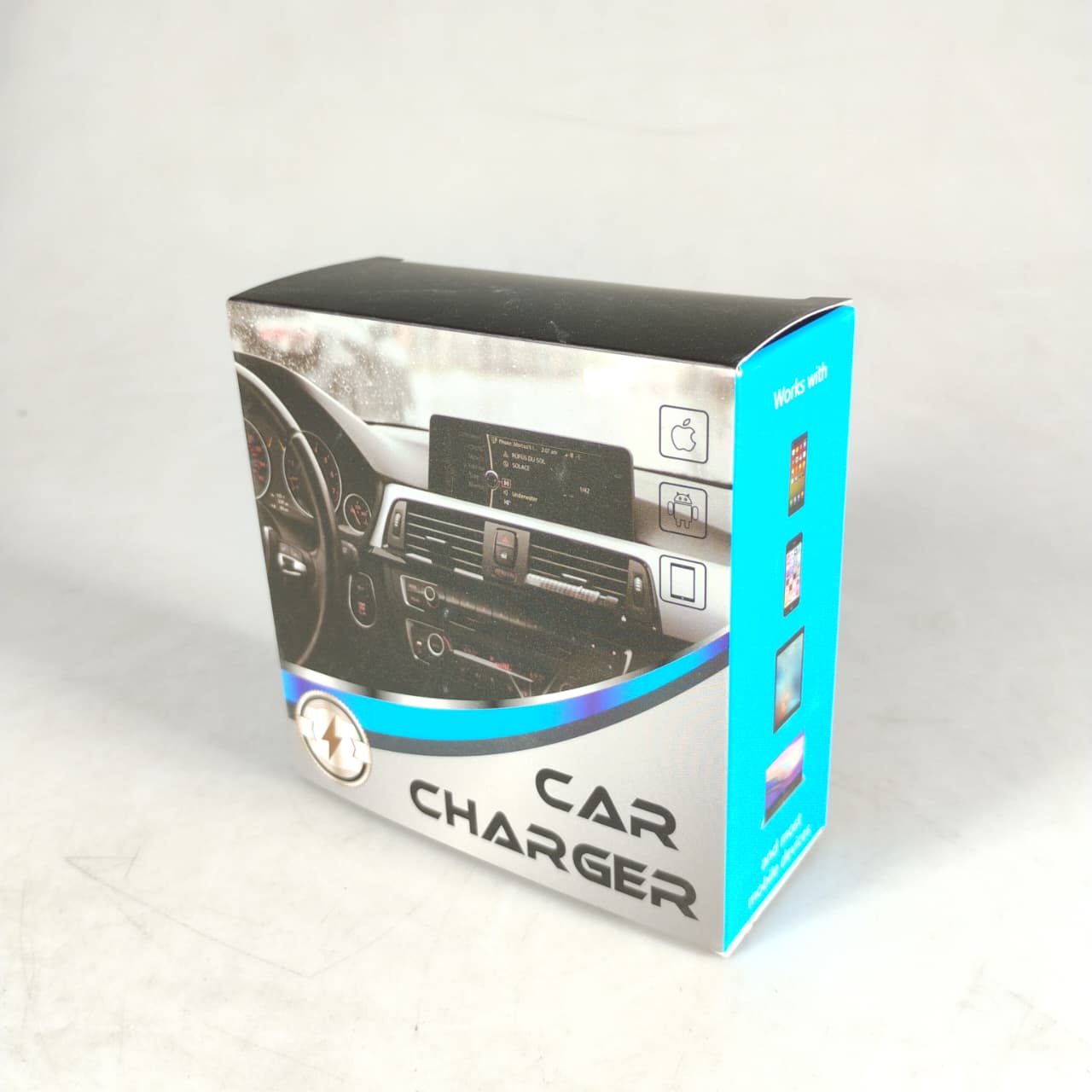 Gambar produk UYUXIO Car Charger Mobil 4In1 Super-Fast Charging 3 USB Port 4 A 350W - D31