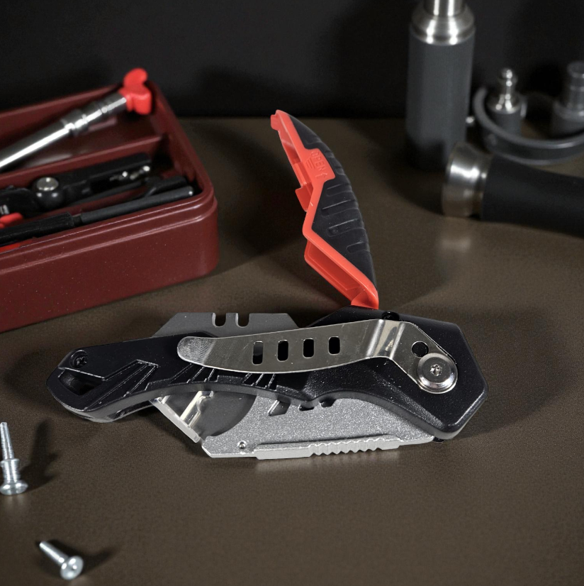 Gambar produk AIRAJ Pisau Cutter Lipat Folding Utility Knife Angle Adjustable 18mm - 1358